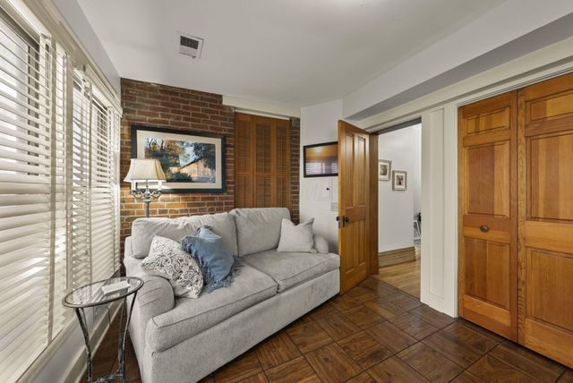 80 W Starr Avenue, Columbus, OH 43201