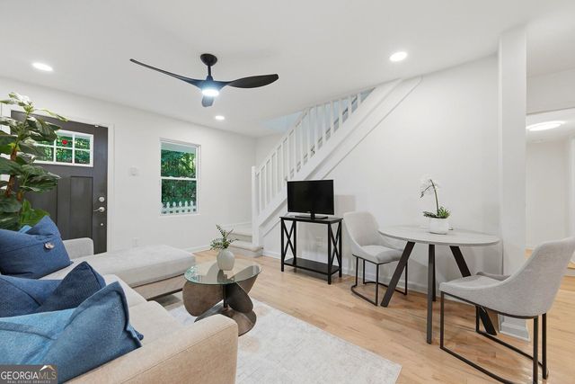 2458 St Joseph Avenue NW, Atlanta, GA 30318