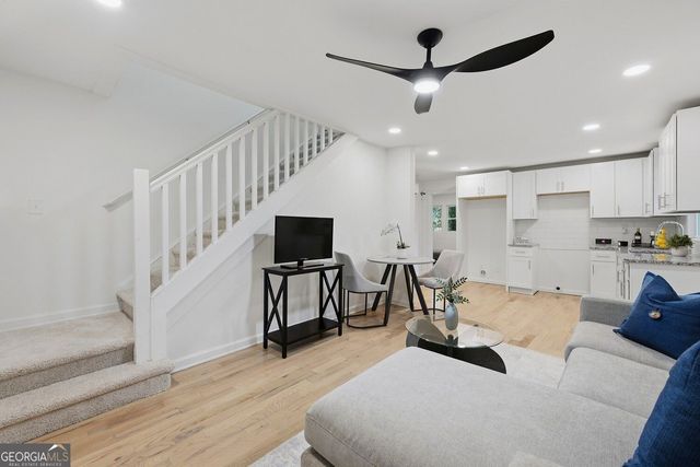 2458 St Joseph Avenue NW, Atlanta, GA 30318