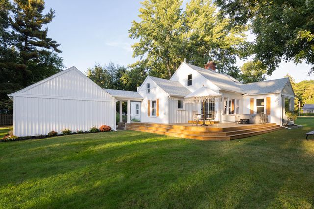 8730 S Westnedge Avenue, Portage City, MI 49002