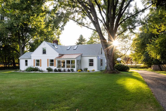 8730 S Westnedge Avenue, Portage City, MI 49002