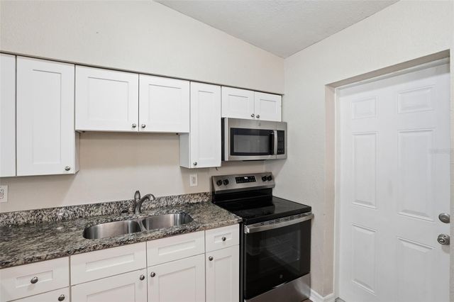 4128 CAYWOOD CIRCLE, Orlando, FL 32810