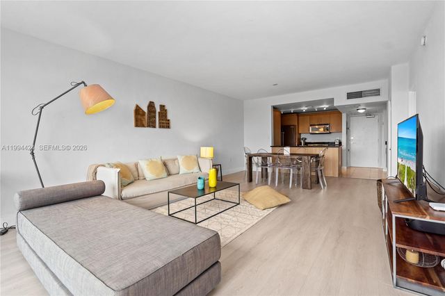 10275 Collins Ave 429, Bal Harbour, FL 33154