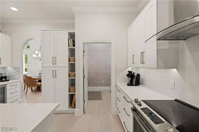 5614 Whispering Willow WAY, Fort Myers, FL 33908