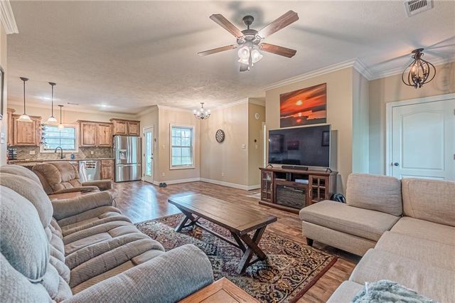 24 CAMPBELL Road, Deville, LA 71328