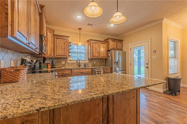 24 CAMPBELL Road, Deville, LA 71328