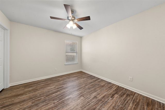 503 Washington Avenue, Mcgregor, TX 76657