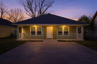 503 Washington Avenue, Mcgregor, TX 76657