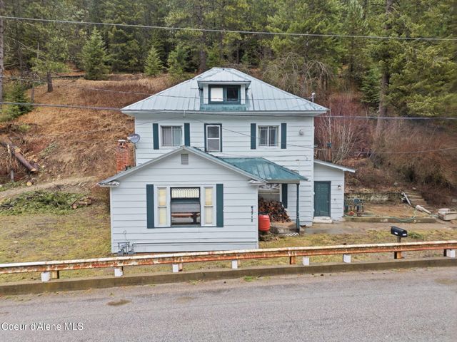 62713 Benthams RD, Wallace, ID 83873