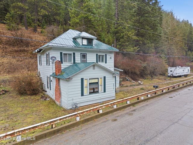 62713 Benthams RD, Wallace, ID 83873