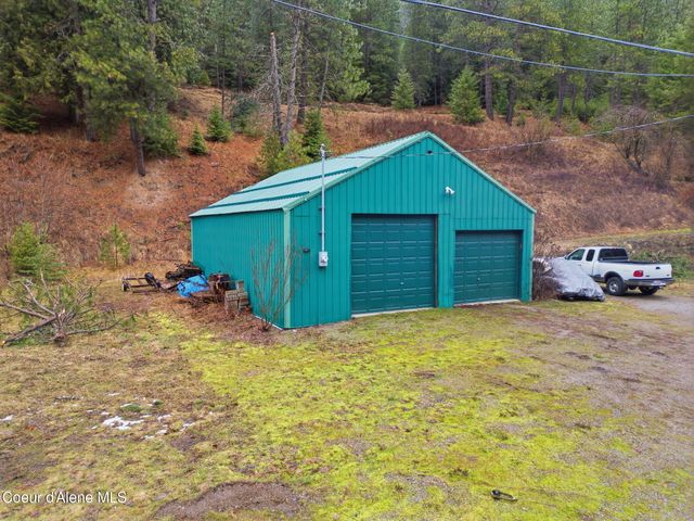 62713 Benthams RD, Wallace, ID 83873