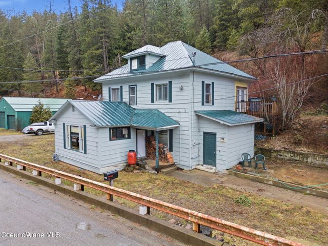62713 Benthams RD, Wallace, ID 83873