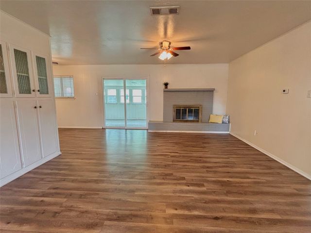 2607 Norwood Lane, Arlington, TX 76013