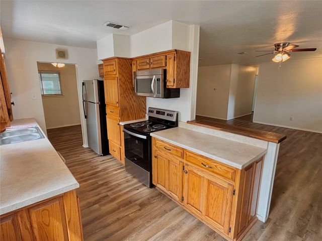 2607 Norwood Lane, Arlington, TX 76013