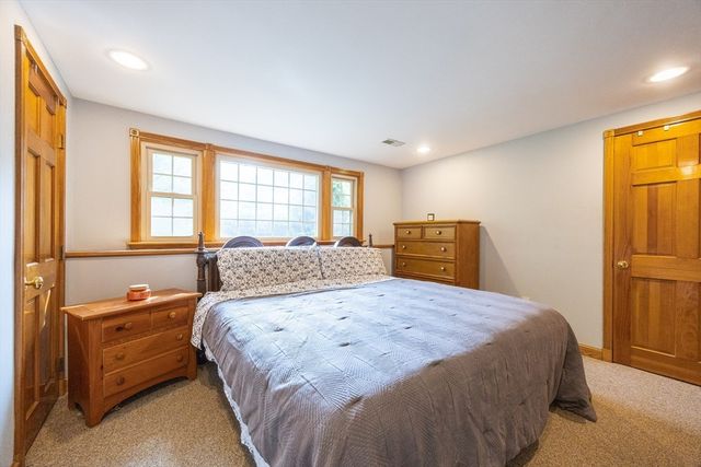 23 Lexington Ln, Millis, MA 02054