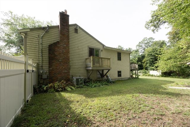 23 Lexington Ln, Millis, MA 02054