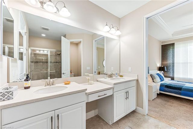 8257 Lucello TER W, Naples, FL 34114