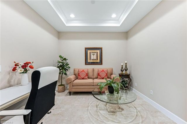 8257 Lucello TER W, Naples, FL 34114