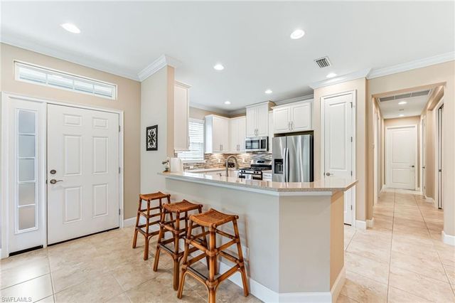8257 Lucello TER W, Naples, FL 34114