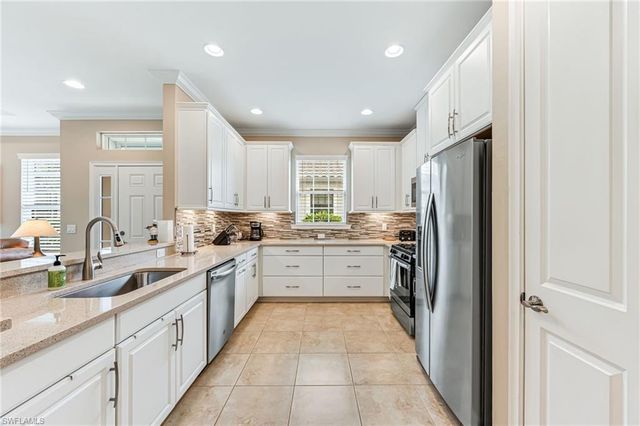 8257 Lucello TER W, Naples, FL 34114