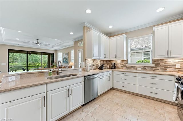 8257 Lucello TER W, Naples, FL 34114