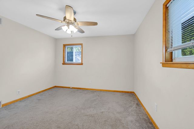 8622 W 90th Place, Hickory Hills, IL 60457