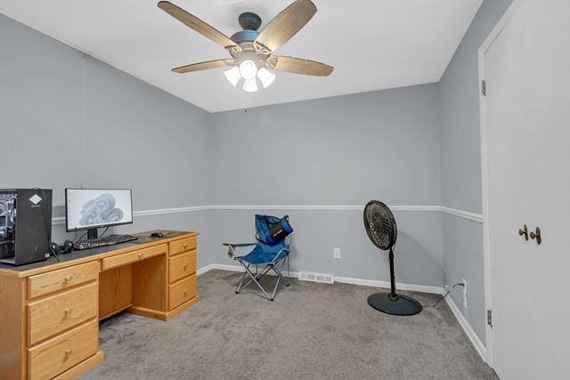 8622 W 90th Place, Hickory Hills, IL 60457