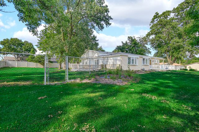 8622 W 90th Place, Hickory Hills, IL 60457