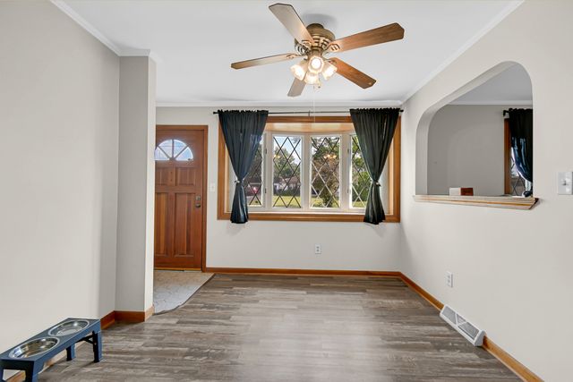 8622 W 90th Place, Hickory Hills, IL 60457