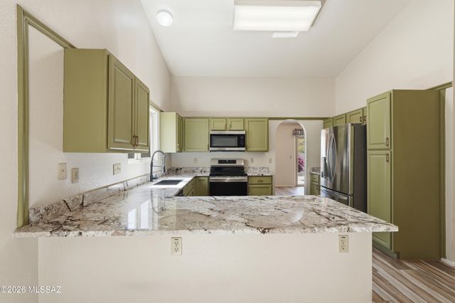 8112 S Carbury Way, Tucson, AZ 85747