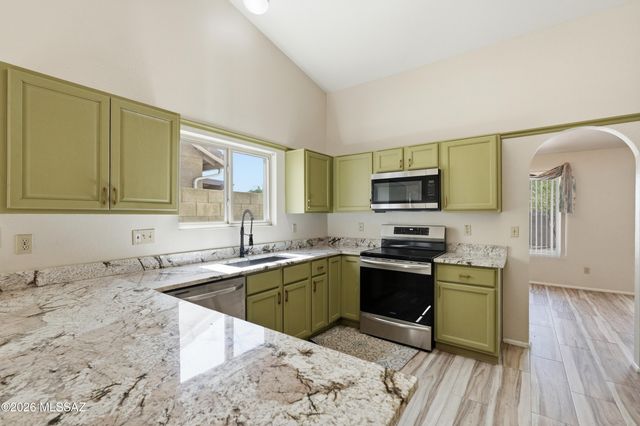 8112 S Carbury Way, Tucson, AZ 85747