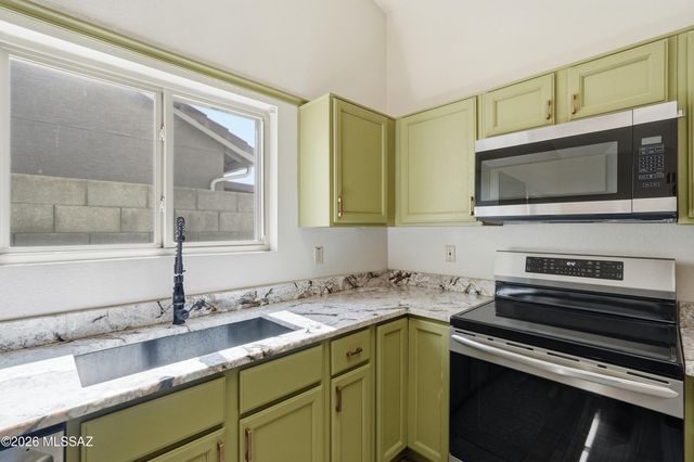 8112 S Carbury Way, Tucson, AZ 85747