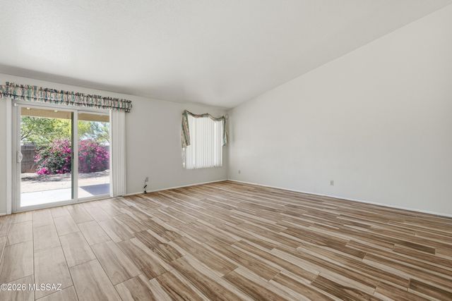 8112 S Carbury Way, Tucson, AZ 85747