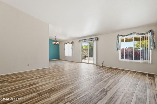 8112 S Carbury Way, Tucson, AZ 85747