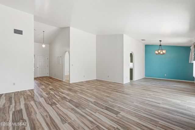 8112 S Carbury Way, Tucson, AZ 85747