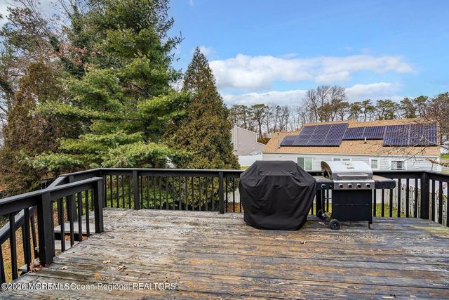 510 Leawood Avenue, Toms River, NJ 08755