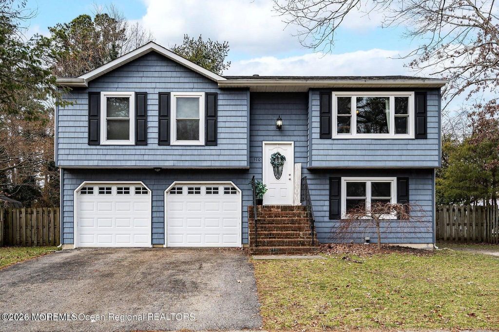 510 Leawood Avenue, Toms River, NJ 08755