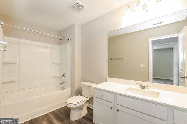 4034 Kendrick Circle, Loganville, GA 30052