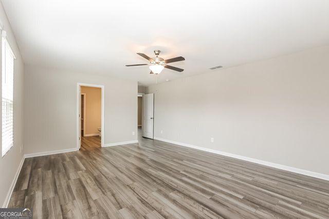 4034 Kendrick Circle, Loganville, GA 30052