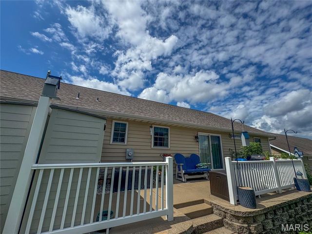25 Pecan Tree Lane, Farmington, MO 63640