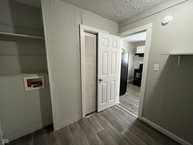 3020 S Roena Street, Indianapolis, IN 46241