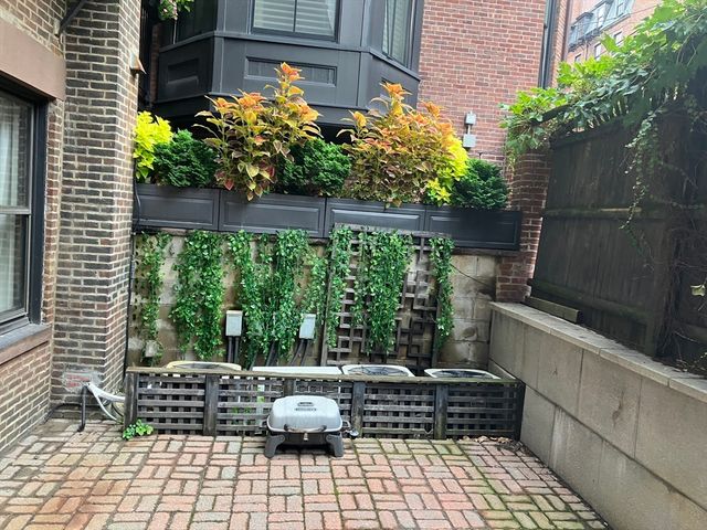 189 Beacon 2, Boston, MA 02116
