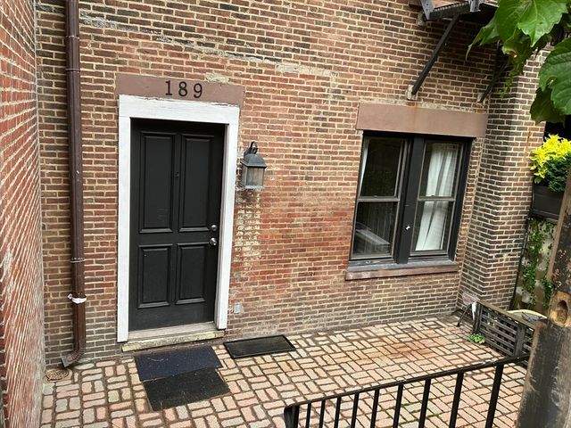 189 Beacon 2, Boston, MA 02116