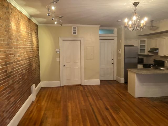 189 Beacon 2, Boston, MA 02116
