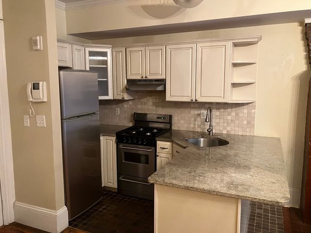 189 Beacon 2, Boston, MA 02116