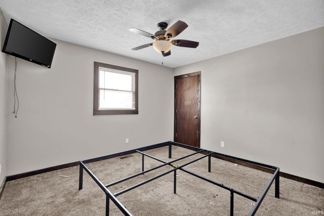 2920 V Street, Bedford, IN 47421