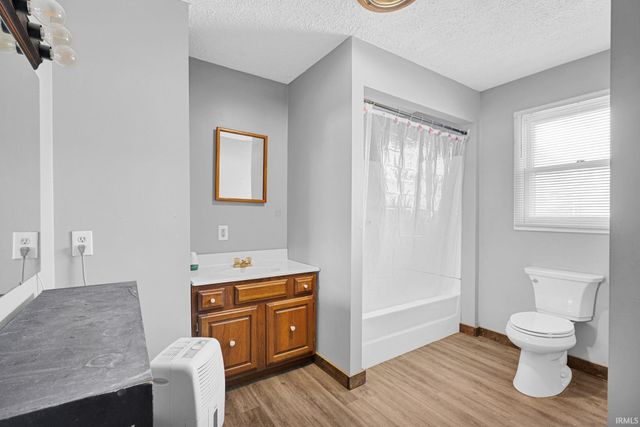 2920 V Street, Bedford, IN 47421