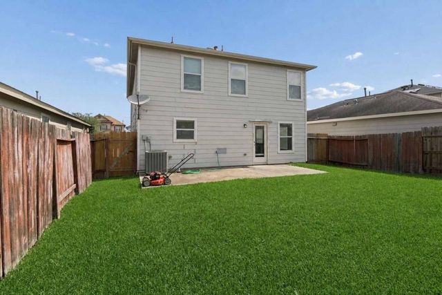 2702 Skyview Knoll Court, Houston, TX 77047