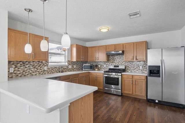 2702 Skyview Knoll Court, Houston, TX 77047