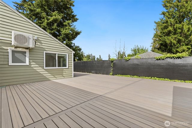 11636 13th Avenue SW, Burien, WA 98146